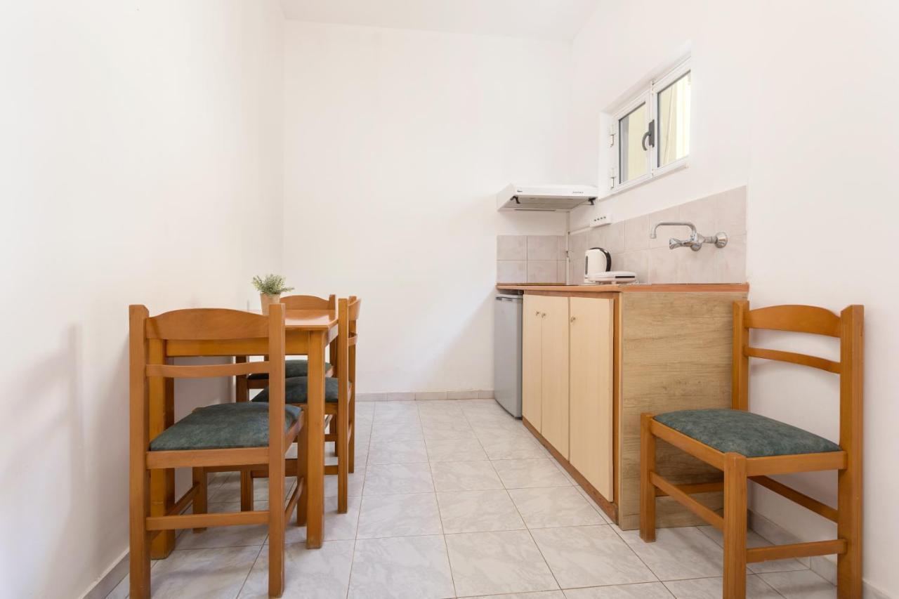 Holidays & Apartment Laganas
