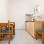 Holidays Studios & Apartments